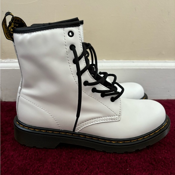 Dr. Martens vegan leather white boots - Picture 5 of 5